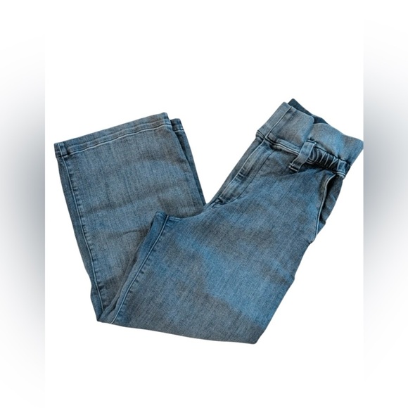 Express High Rise Cropped Wide Leg Jeans Size 8 - Picture 1 of 12